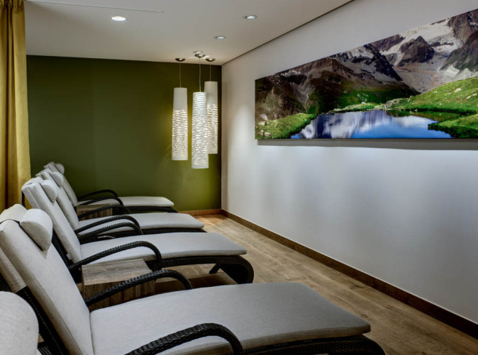 0038_Hilton Davos_Schoene Aussichten Touristik_Wellness 2
